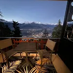 Апартаменты Cosy For 4 Near Lift, Melezes K22 *