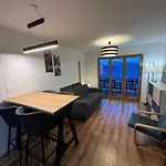 Cosy For 4 Near Lift, Melezes K22