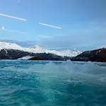 Cosy For 4 Near Lift, Melezes K22 Апартаменты *
