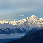 Cosy For 4 Near Lift, Melezes K22 Вейзона