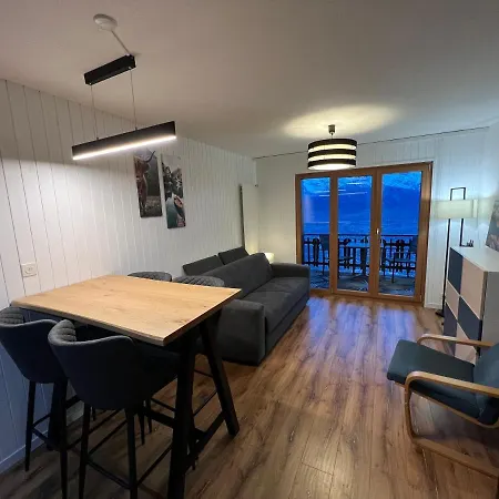 Cosy For 4 Near Lift, Melezes K22