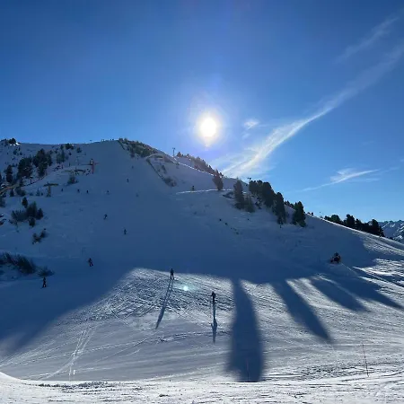 Cosy For 4 Near Lift, Melezes K22 Apartment *