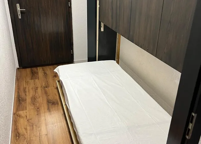 公寓 Cosy For 4 Near Lift, Melezes K22